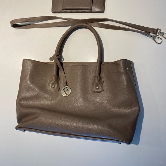 FURLA SHOULDER BAG CROSS BODY BAG WITH HANDLES AND SIDE STRAP + DUST BAG + VALET - Picture 2 of 16